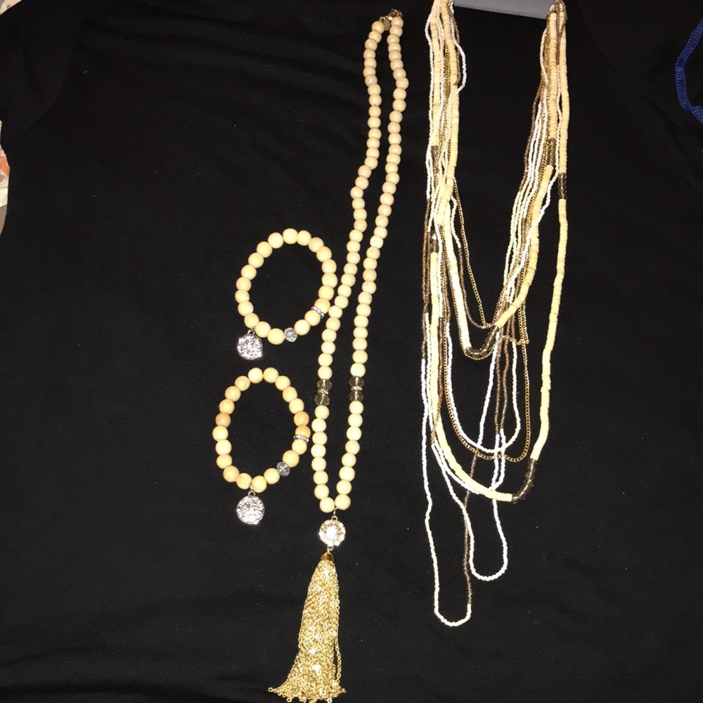 Express Necklace & Bracelet Set